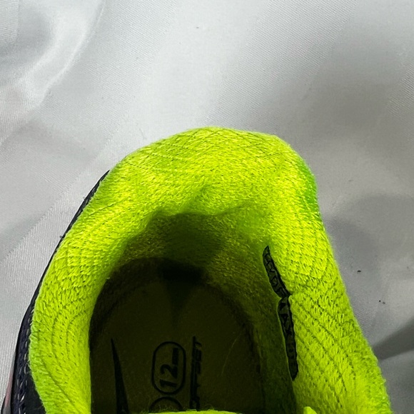 Saucony Mirage US6.5 Women’s Shoes - Picture 5 of 6